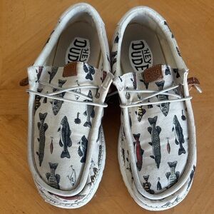 Hey Dude Men’s Fish Print Casual Slip-On Shoes
